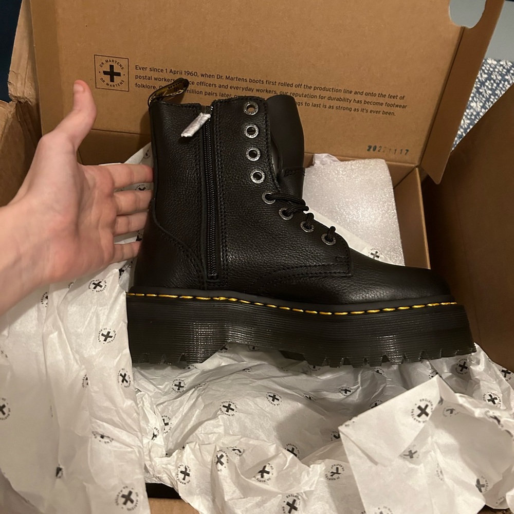 SOLD-DEPOP Dr. Marten Jadon Platform boots